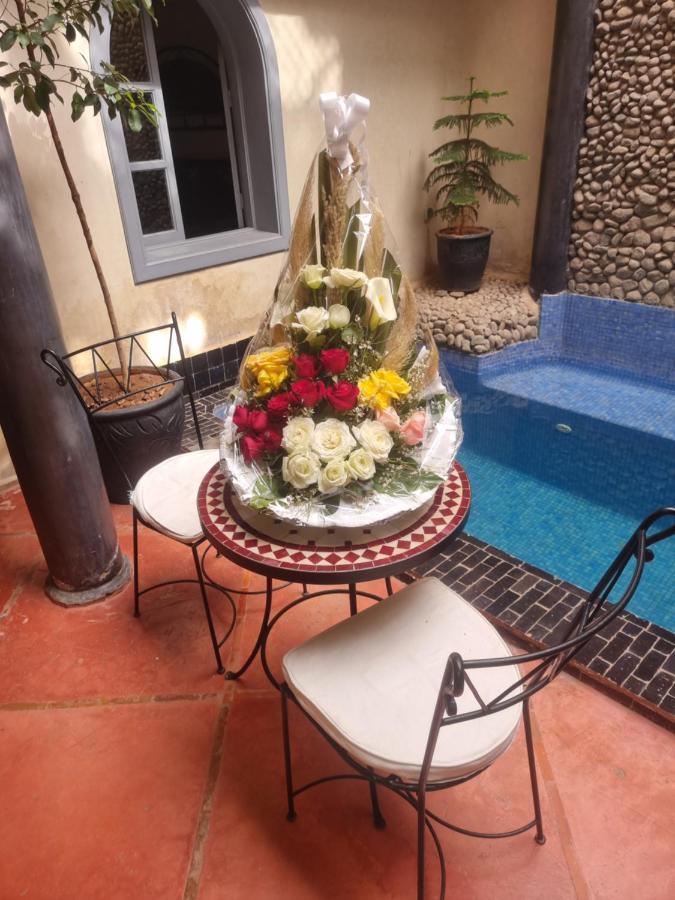 "Kasbah De Jade", Maison D'Hotes Avec Piscine Chauffee, Jacuzzi, Service Hotelier, Exclusivite Possible ! Marrakesh Exterior foto