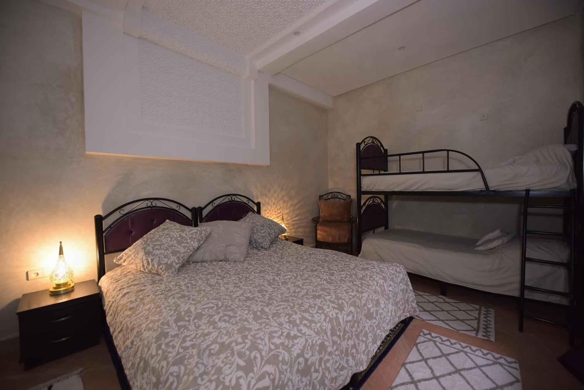 "Kasbah De Jade", Maison D'Hotes Avec Piscine Chauffee, Jacuzzi, Service Hotelier, Exclusivite Possible ! Marrakesh Exterior foto