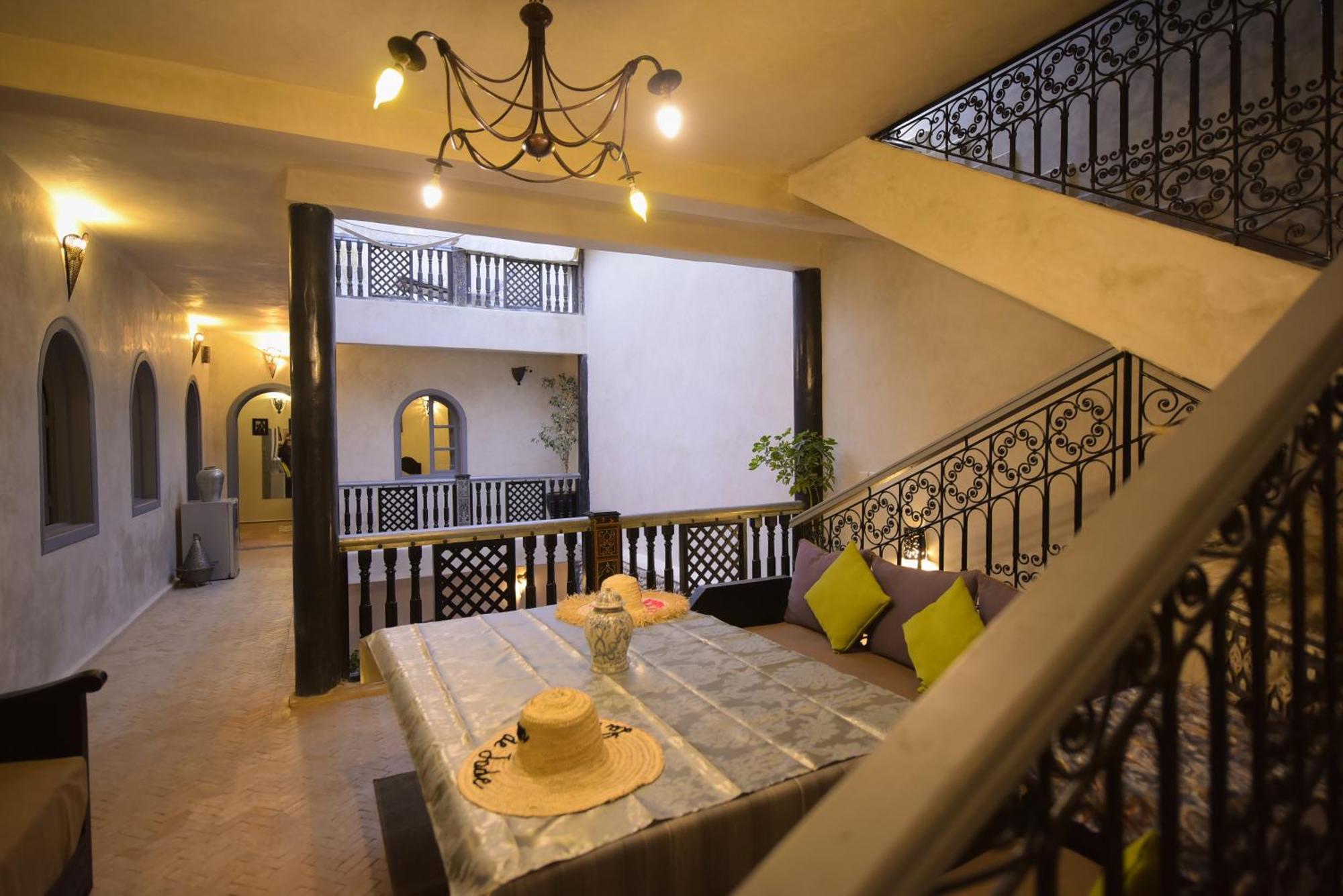"Kasbah De Jade", Maison D'Hotes Avec Piscine Chauffee, Jacuzzi, Service Hotelier, Exclusivite Possible ! Marrakesh Exterior foto