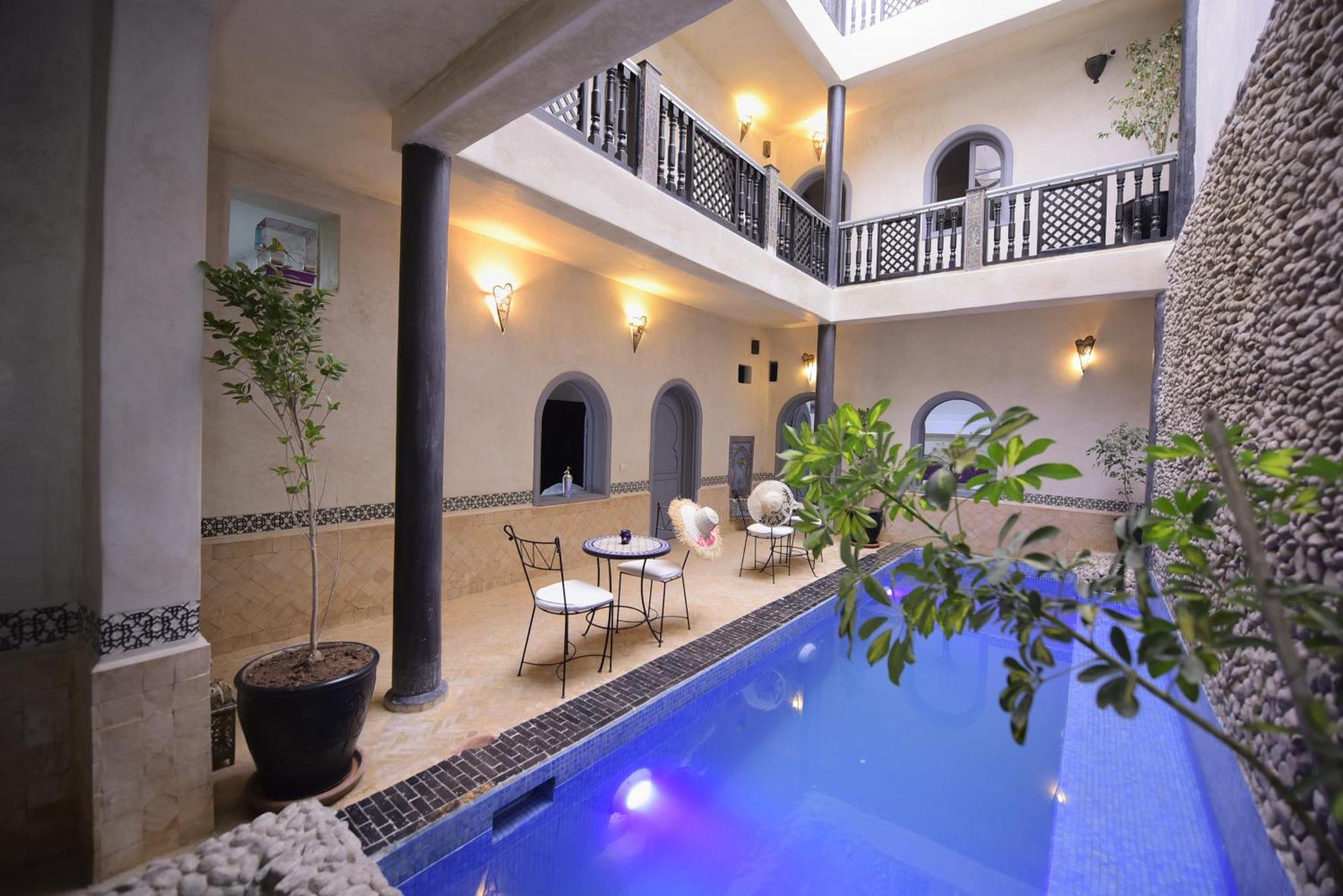 "Kasbah De Jade", Maison D'Hotes Avec Piscine Chauffee, Jacuzzi, Service Hotelier, Exclusivite Possible ! Marrakesh Exterior foto