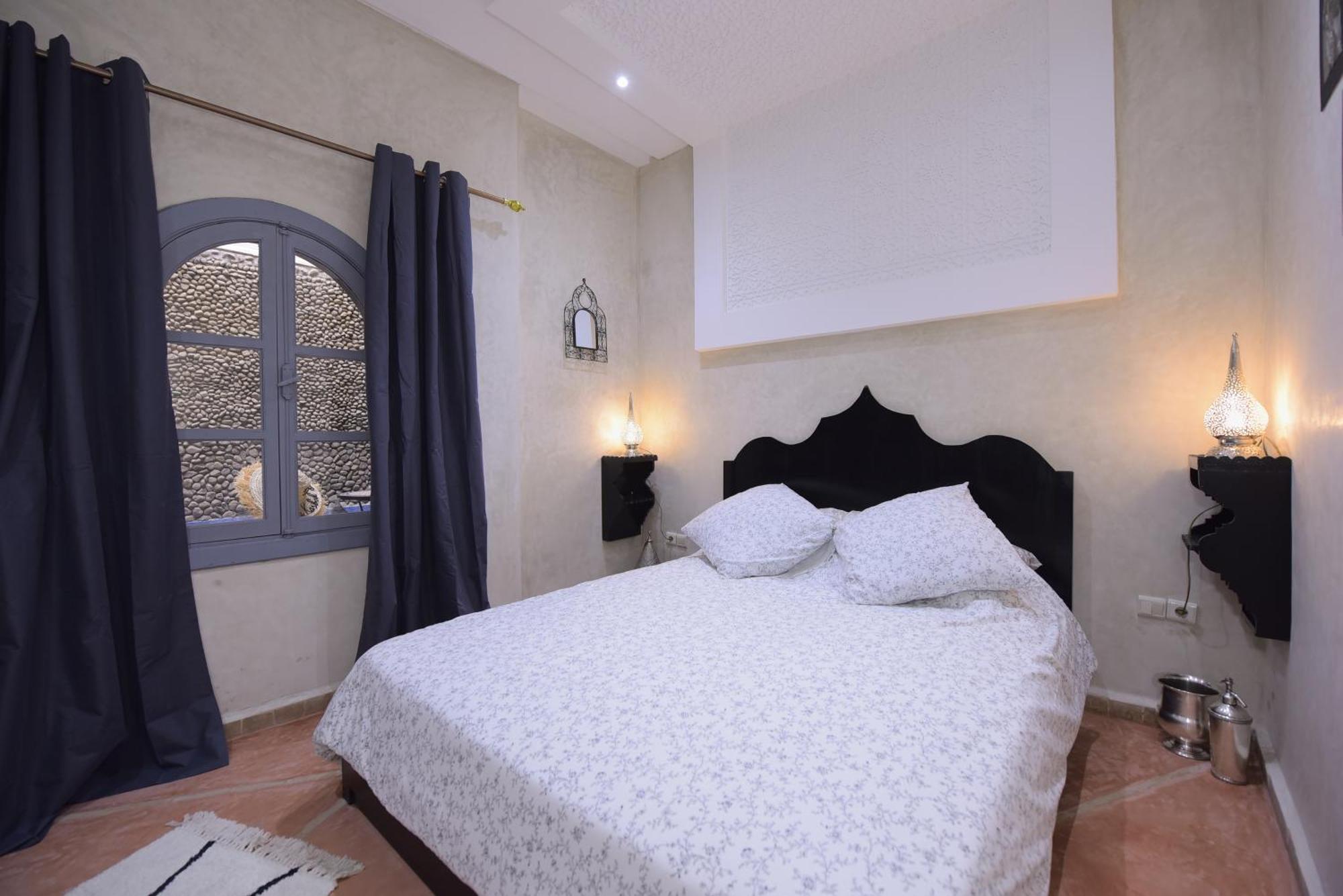 "Kasbah De Jade", Maison D'Hotes Avec Piscine Chauffee, Jacuzzi, Service Hotelier, Exclusivite Possible ! Marrakesh Exterior foto