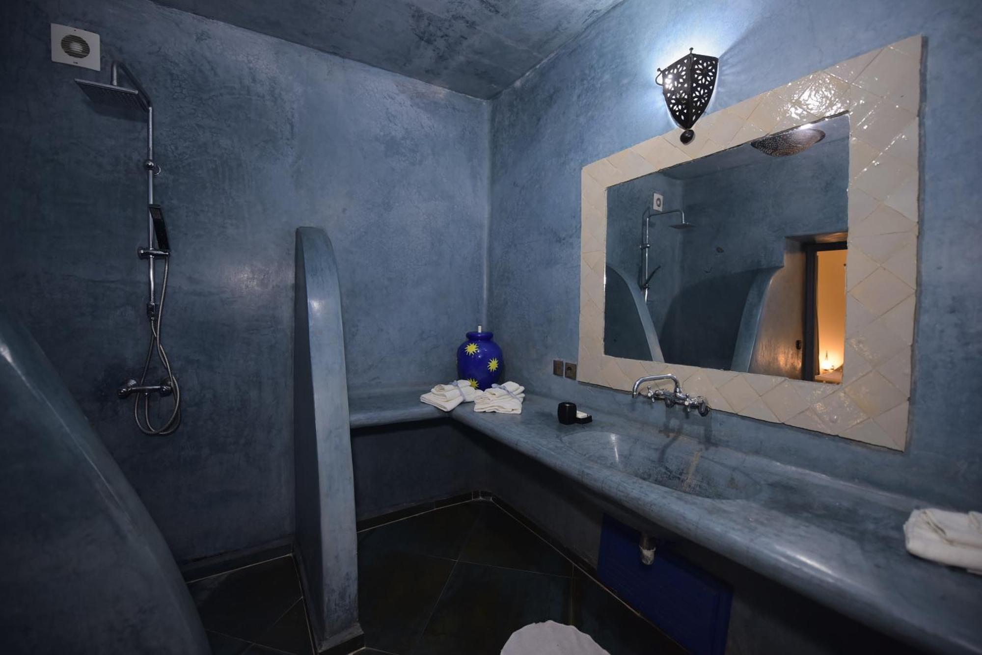 "Kasbah De Jade", Maison D'Hotes Avec Piscine Chauffee, Jacuzzi, Service Hotelier, Exclusivite Possible ! Marrakesh Exterior foto