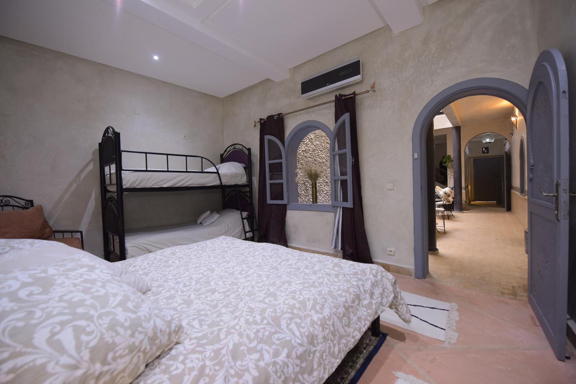 "Kasbah De Jade", Maison D'Hotes Avec Piscine Chauffee, Jacuzzi, Service Hotelier, Exclusivite Possible ! Marrakesh Exterior foto