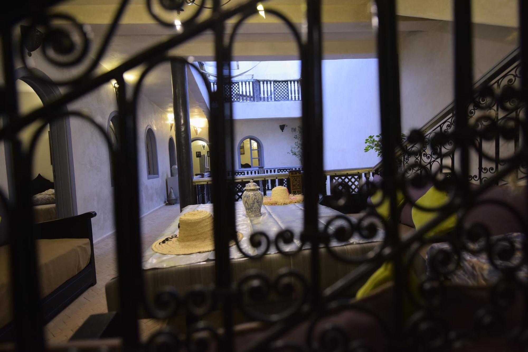 "Kasbah De Jade", Maison D'Hotes Avec Piscine Chauffee, Jacuzzi, Service Hotelier, Exclusivite Possible ! Marrakesh Exterior foto