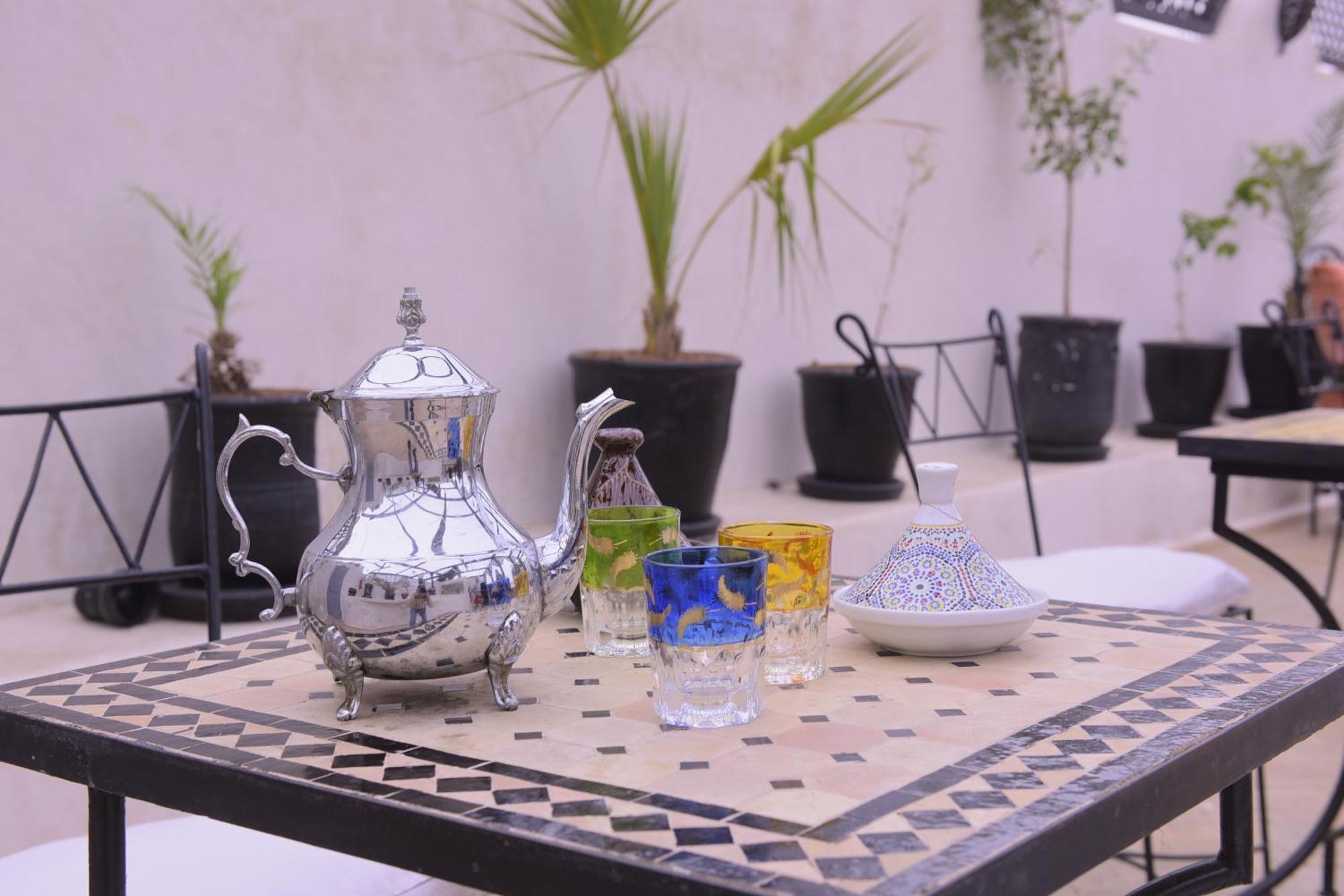 "Kasbah De Jade", Maison D'Hotes Avec Piscine Chauffee, Jacuzzi, Service Hotelier, Exclusivite Possible ! Marrakesh Exterior foto